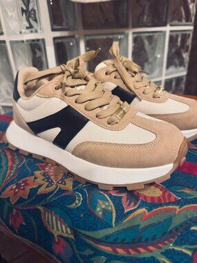 Women’s Platform Sneakers | Retro Classic Lace-Up Trainers